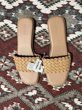 Old Navy Tan Braided Slide Sandals — Women